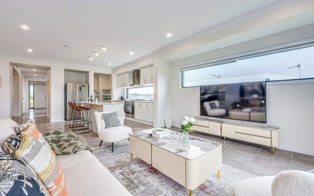 StayAU 5BR Family Getaway GreaterGeelong in Duneed