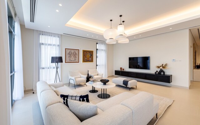 5Bed Villa-A Beach and Private Pool Palm