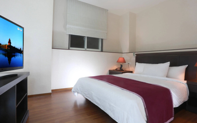 King Town Hotel