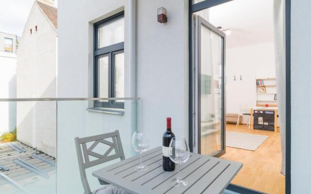 Cozy Apartment Siebenbrunn by ichbucheAT