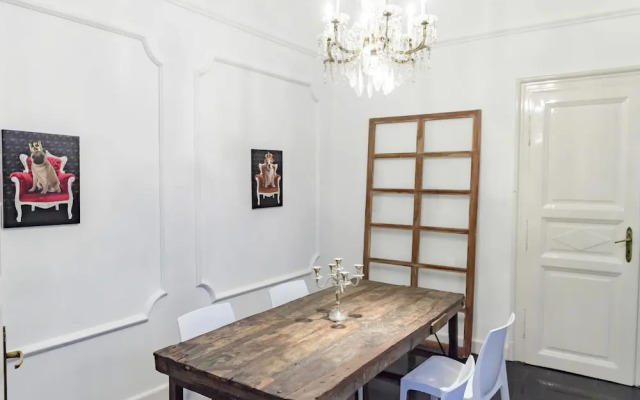 Pelicanstay in Buda Historical District