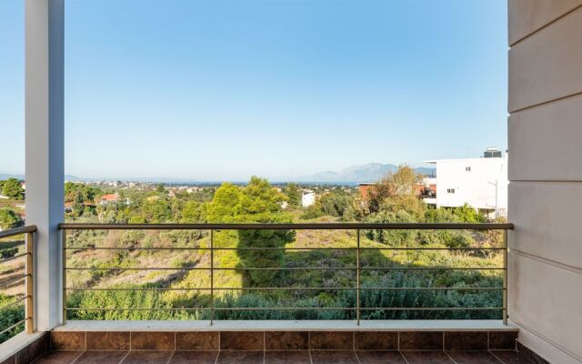 Inviting Holiday Home in Chalkida with Terrace