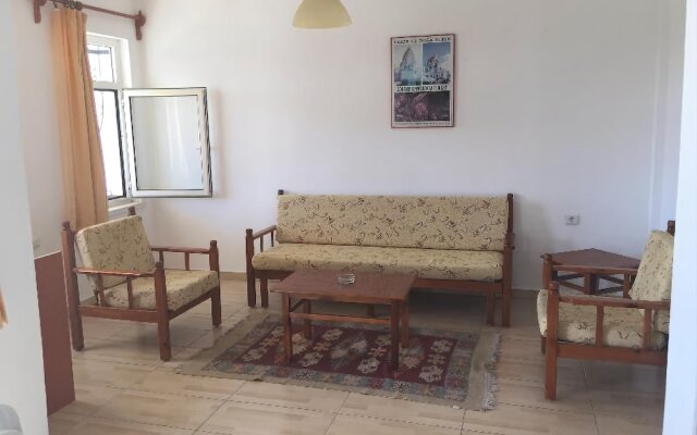 Dolunay Apartments