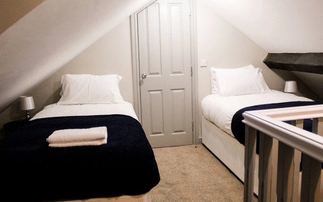 Modern Duplex Apartment Nr Liverpool ONE