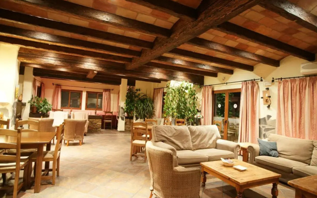 Hotel Rural Almazara