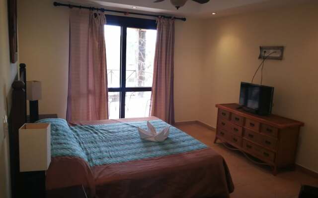 Beachfront Jaco Condos - Fully Equipped - 6 Pax