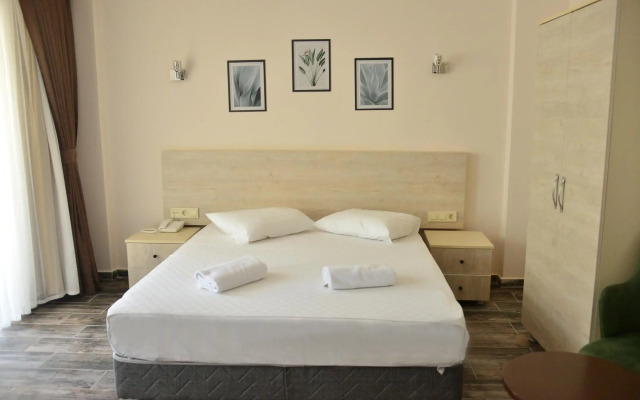 Dream Town Hotel & Restaurant