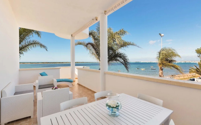 Villa La Strea by Barbarhouse