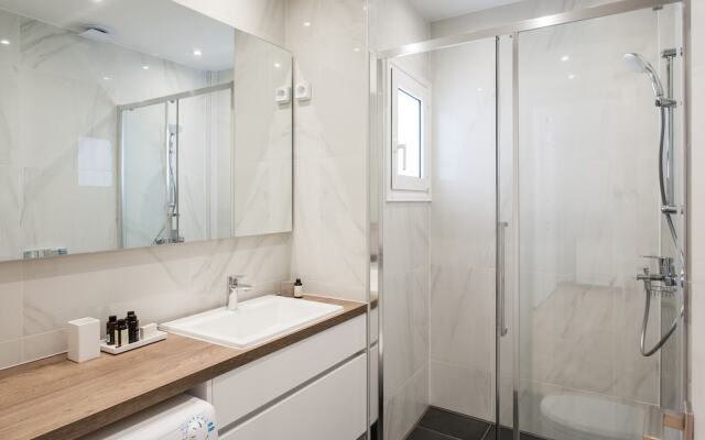 UPSTREET Peaceful 2BD Apartment in Kolonaki