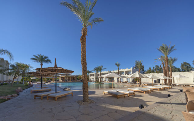Reef Oasis Beach Resort