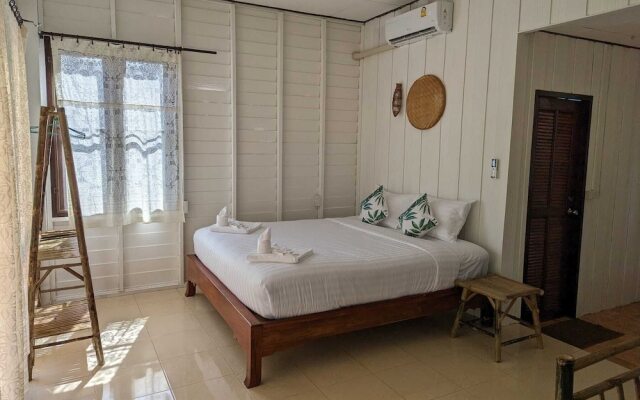 The River Retreat Koh Mak