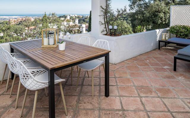 LJ- Modern flat with spectacular views in mountain