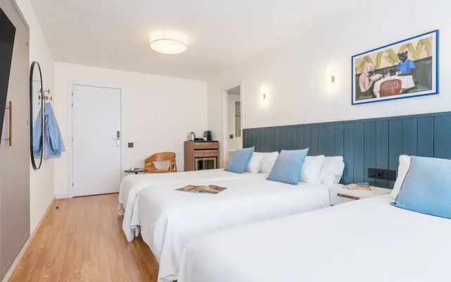 Granada Suites by Olala Homes