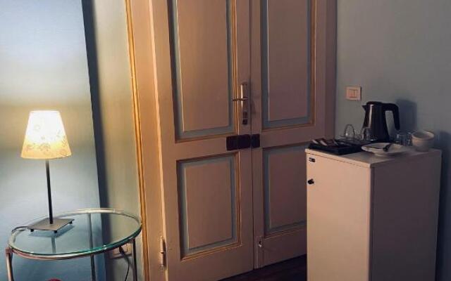 RL - Boutique Suites & Apartments