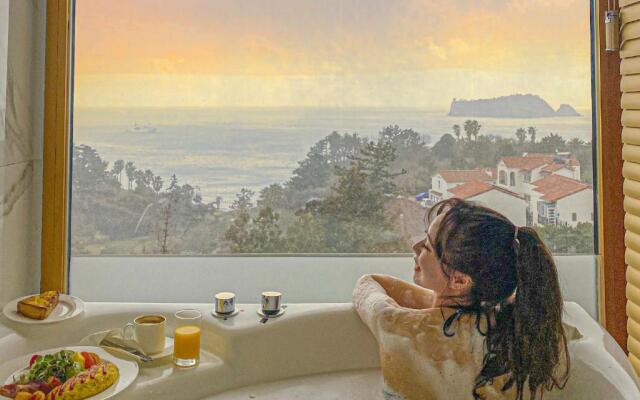 GoldOne Hotel & Suites