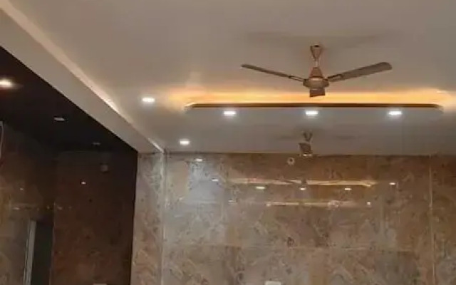 Hotel Anayaa Fairview
