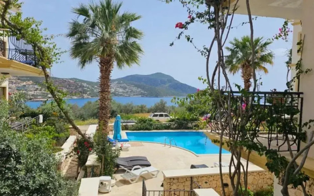 Kalkan Town Apartment