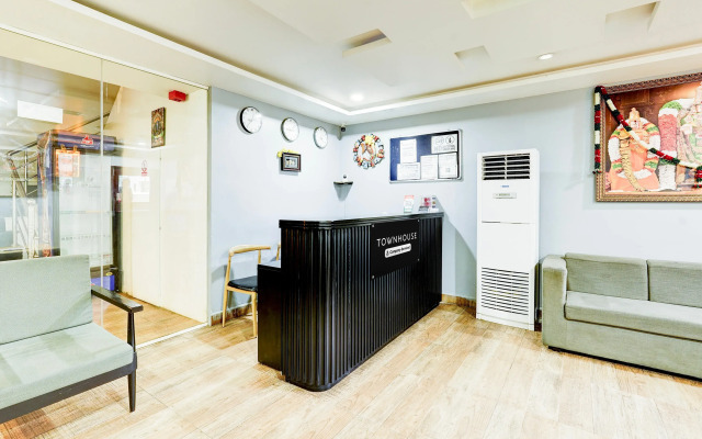 Super Townhouse Tirupati