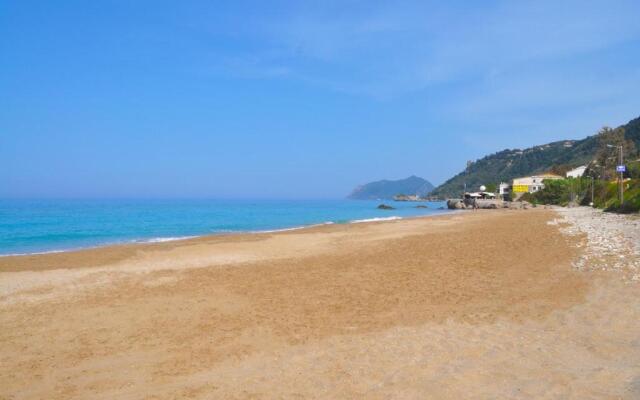 "holiday House Angelos A on Agios Gordios Beach"