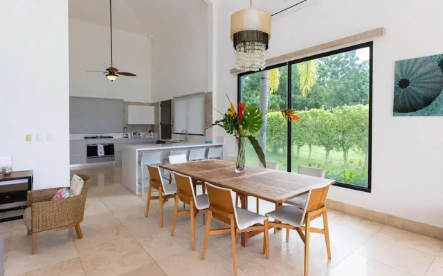 Villa Encanto by Acomodo