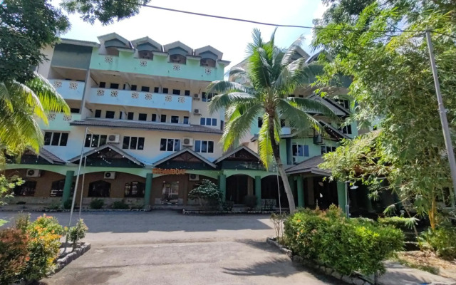 Virgo Batik Resort Teluk Batik Lumut