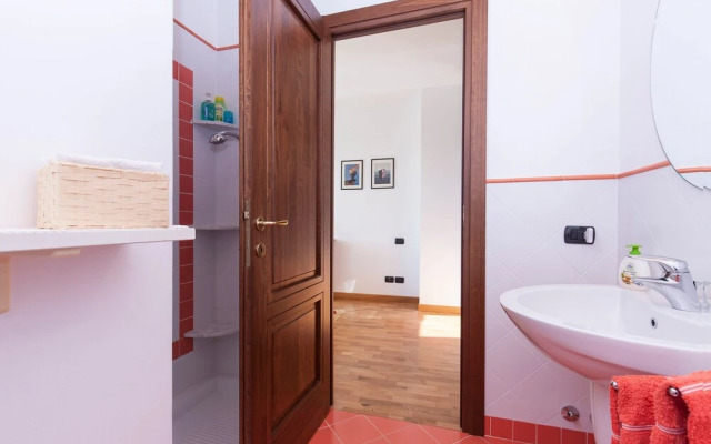 The Grape Pergola House