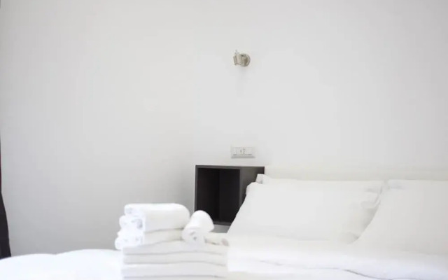 We Love Roma Guesthouse