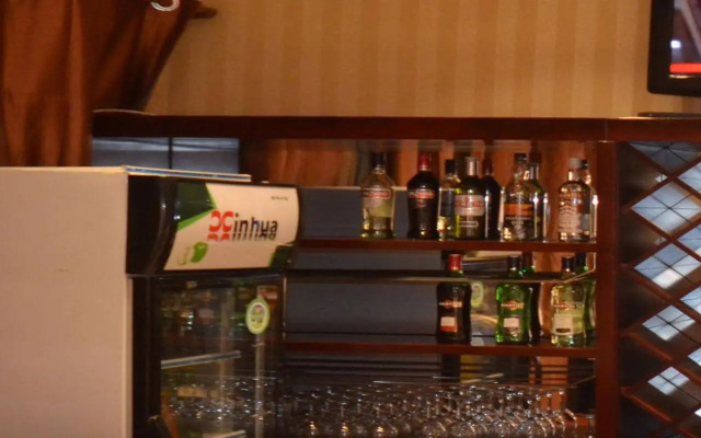 Simama Hotel