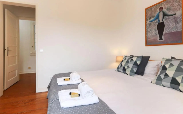 Liberdade Charming Apartment by LovelyStay