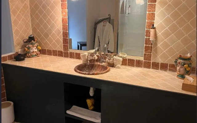 Saint Tropez centre, Suite la Romana