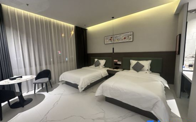 Qinyuan Hotel (Urumqi International Airport)