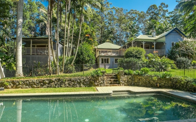 Brookbank - Byron hinterland estate