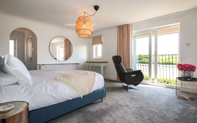 Newquay Tamarisk Lodge on the Gannel