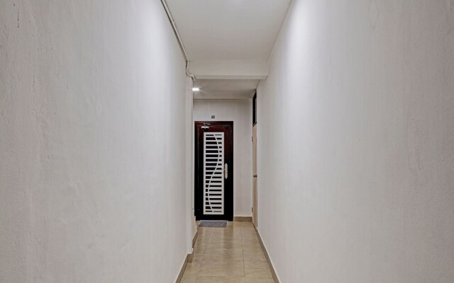 OYO 90604 City Hotel