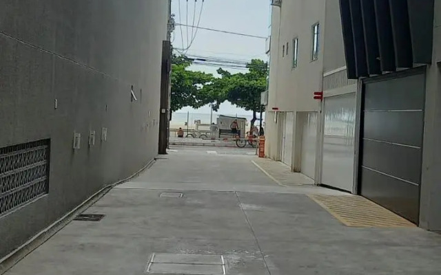Apto 2 qtos - acesso exclusivo á praia, 30mts