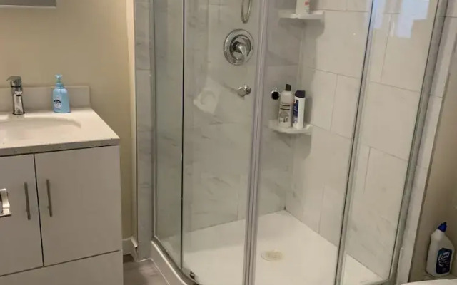 Orchid House near Vancouver YVR Airport