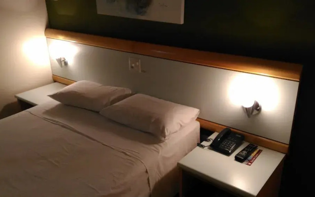 Bristol Quartier Latin Hotel