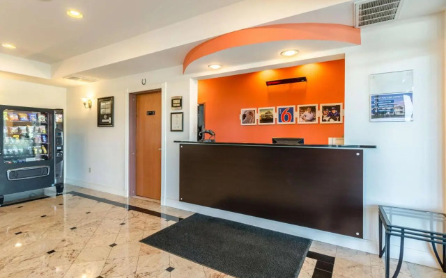 Econo Lodge Lexington