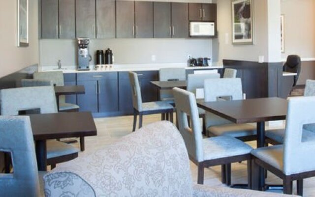 Stillwater Inn And Suites