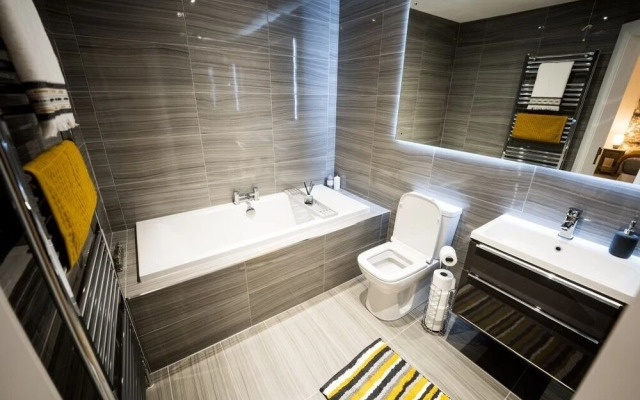 No2 Sandy Bay , Luxury Beachfront Apartment