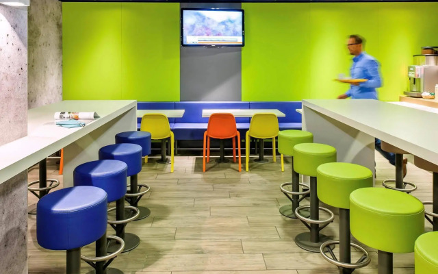 ibis budget Versailles Chateau Saint Cyr