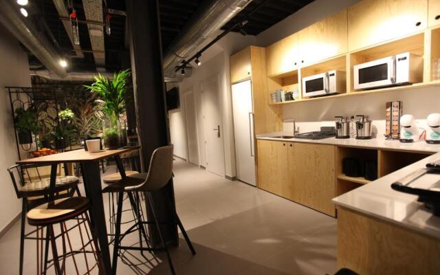 VTZ The Botanic Hostel