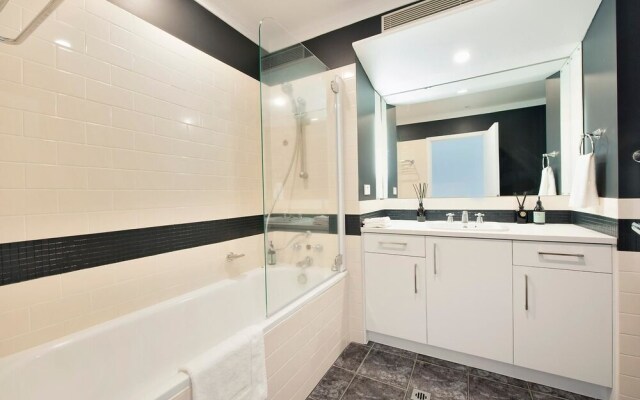 QV Executive Stylish Apartment - 853