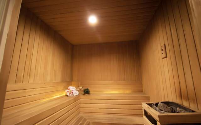 A.Venue Suites