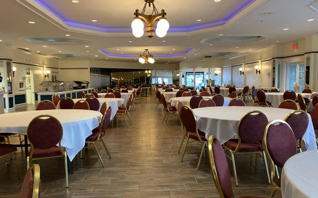 Victoria Palms Inn & Suites