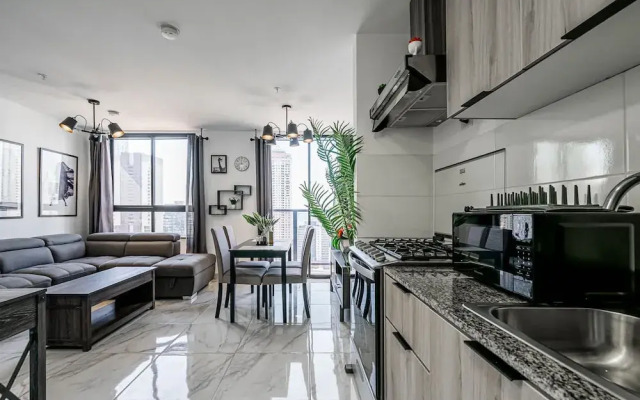 w Brilliant 1BR w Beautiful View in Calle 50