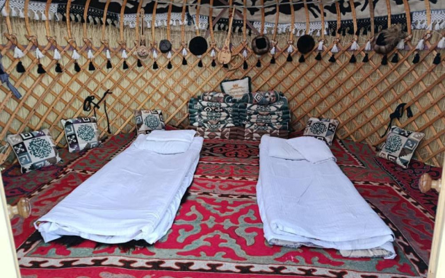 Qumush Yurt (Кумуш Юрт)