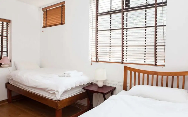 4 Bedroom Flat near London Eye
