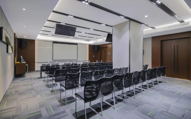 Hampton by Hilton Chongqing Jiangbei Guanyinqiao Pedestrian Street