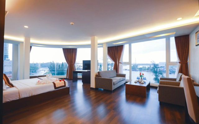 International Hotel – Guest Rooms – Can Tho